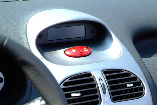 Peugeot 207:
Peugeot 207